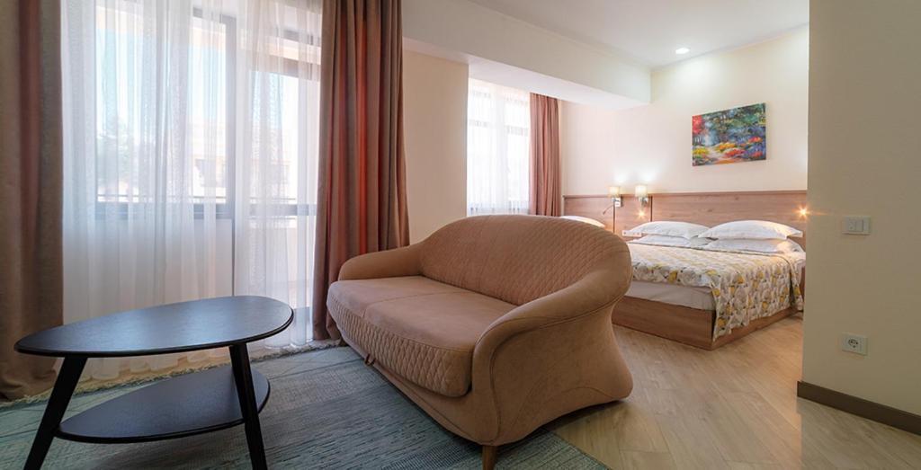 Resort Center Raduga Dolinka Kültér fotó