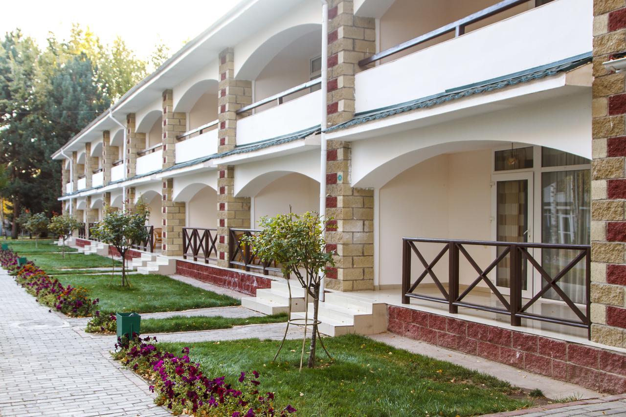 Resort Center Raduga Dolinka Kültér fotó