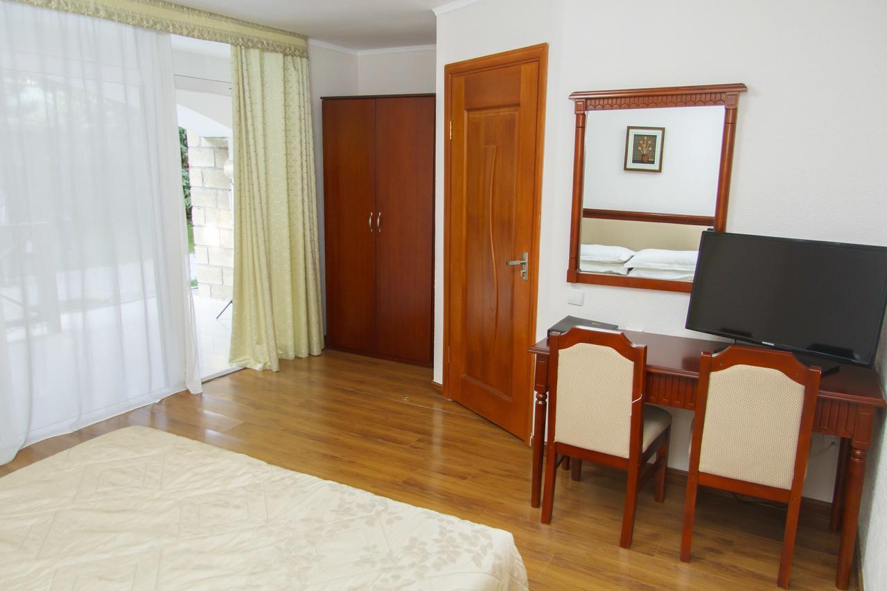 Resort Center Raduga Dolinka Kültér fotó