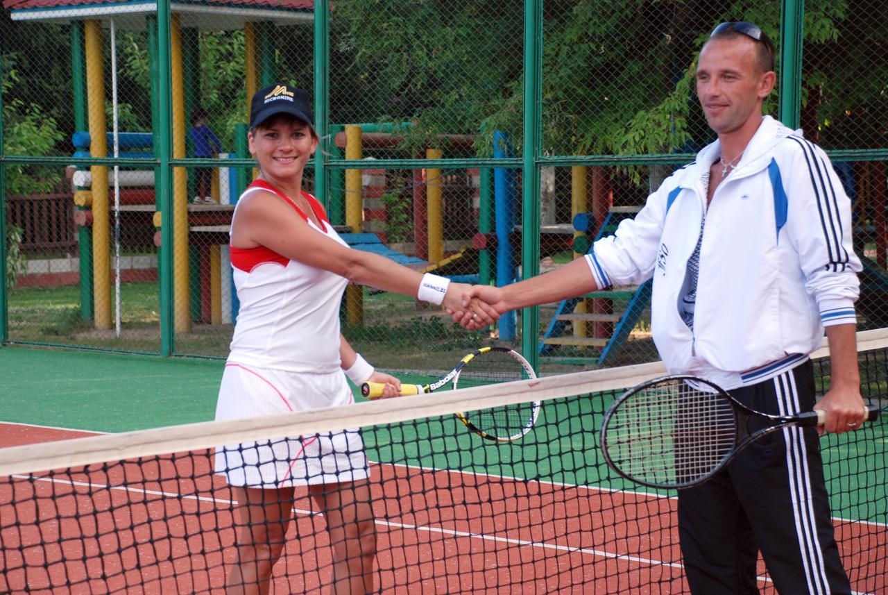 Resort Center Raduga Dolinka Kültér fotó