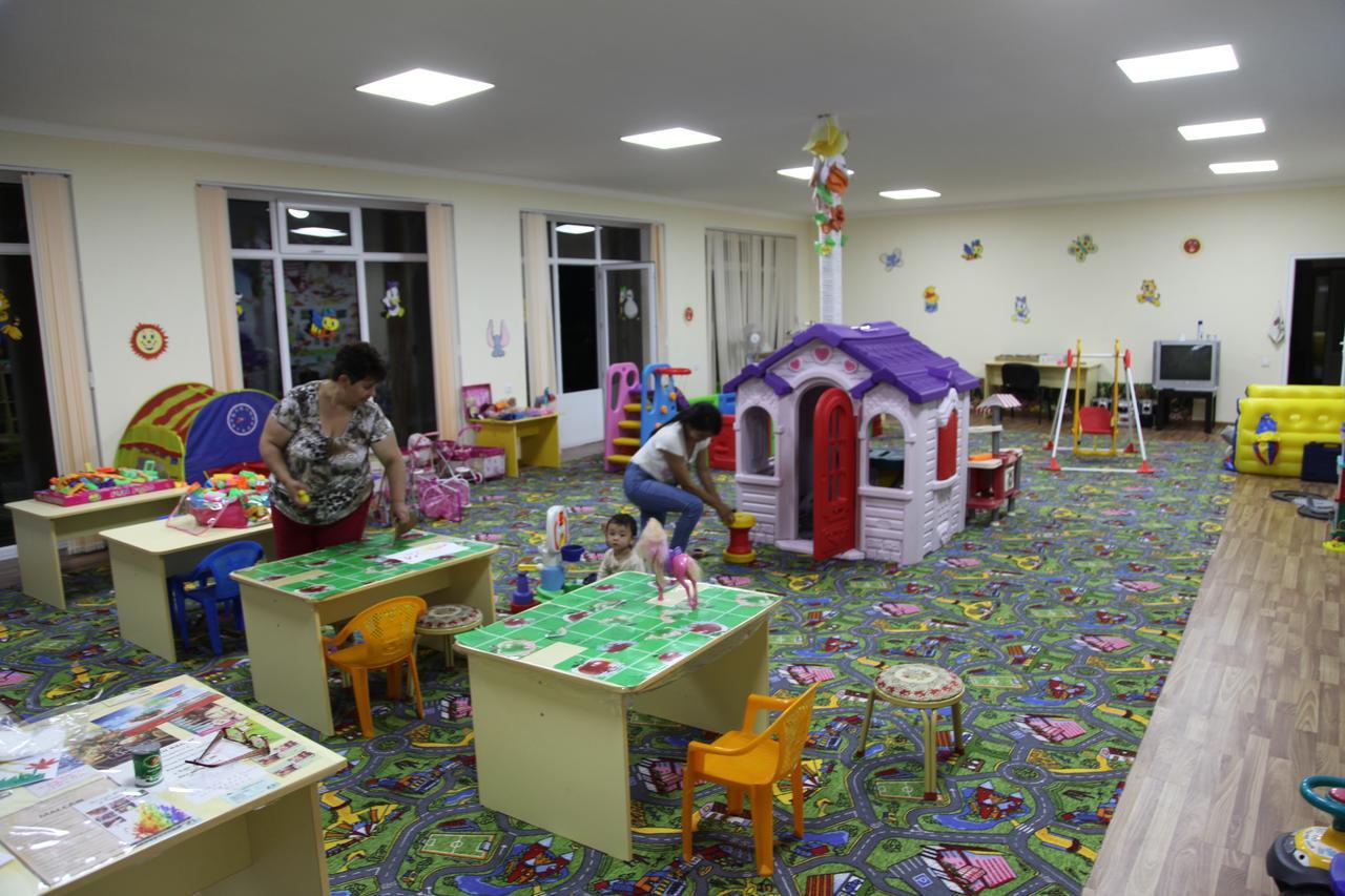 Resort Center Raduga Dolinka Kültér fotó