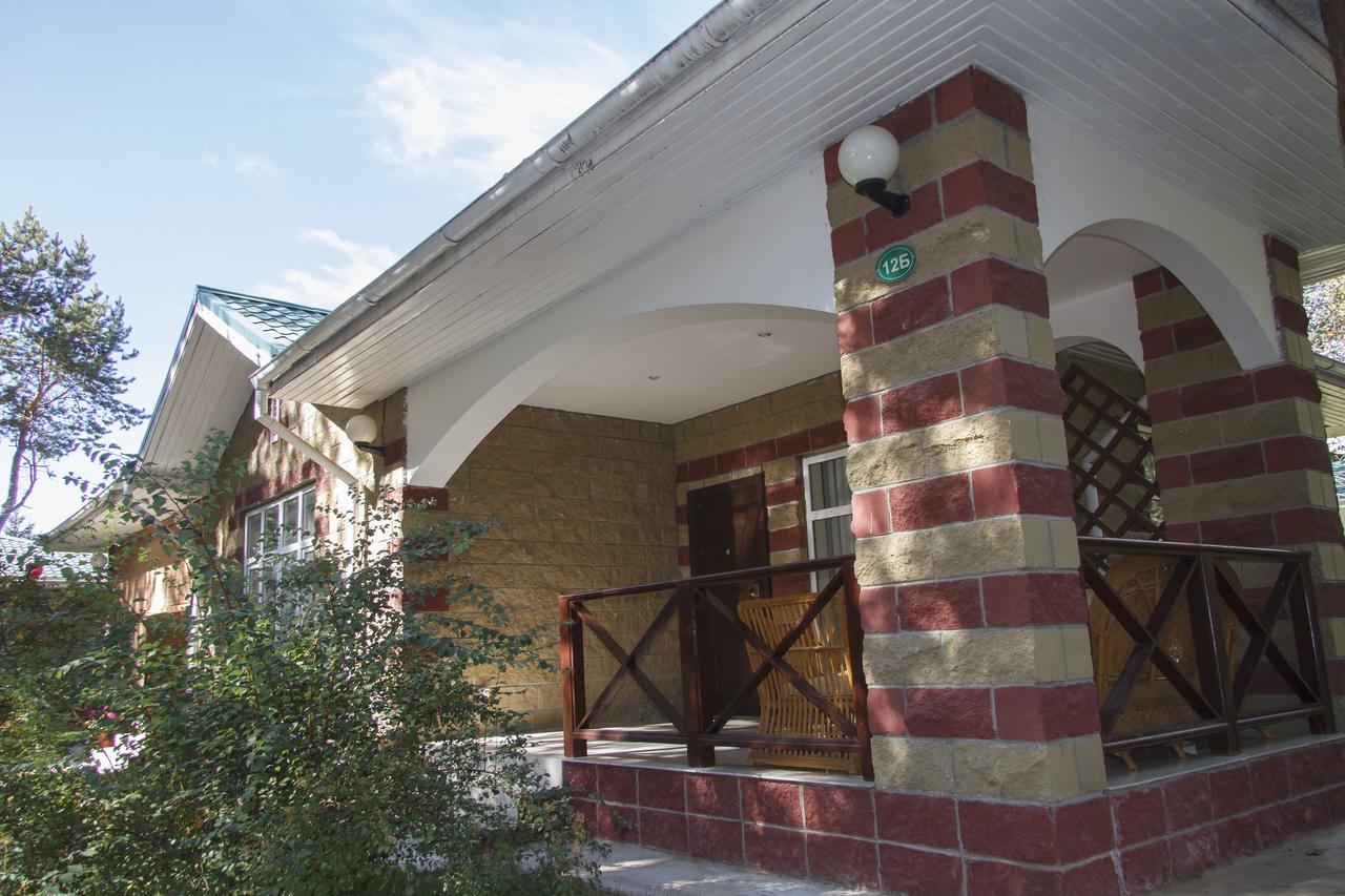Resort Center Raduga Dolinka Kültér fotó