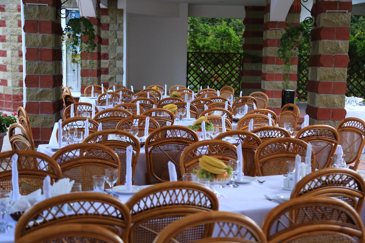 Resort Center Raduga Dolinka Kültér fotó