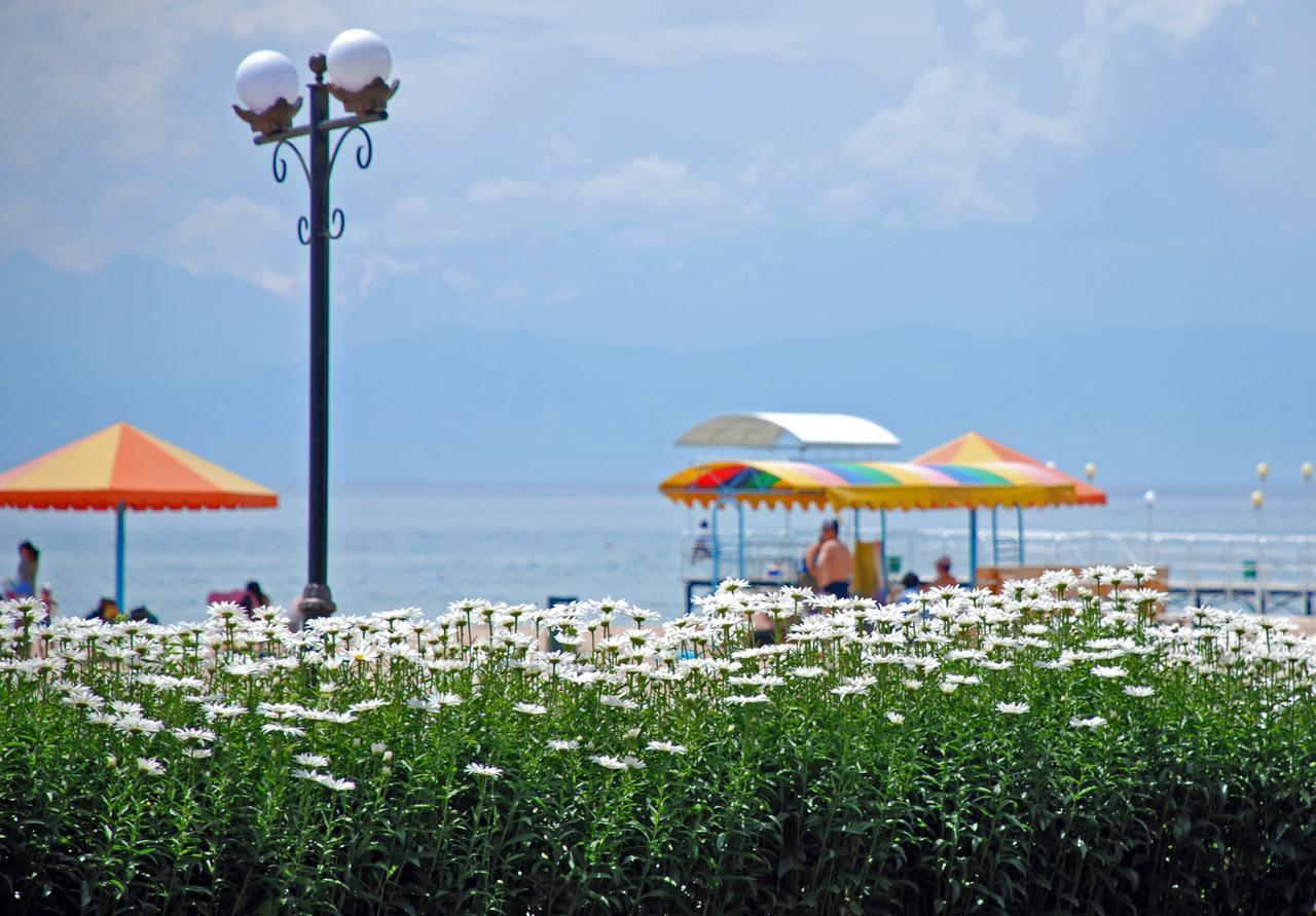 Resort Center Raduga Dolinka Kültér fotó