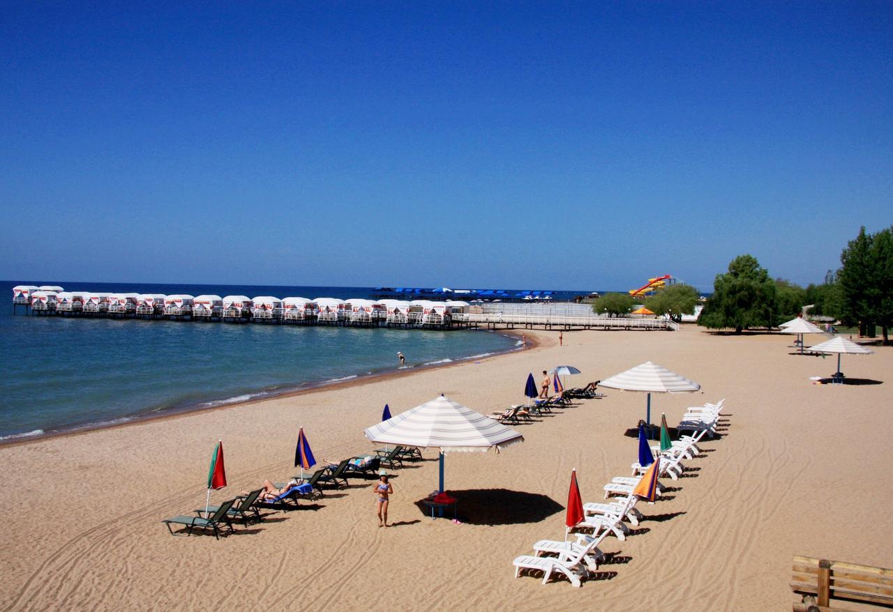 Resort Center Raduga Dolinka Kültér fotó