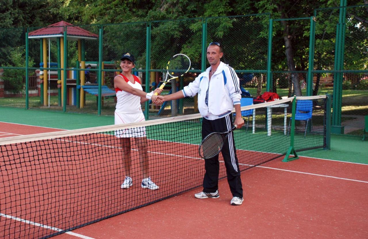 Resort Center Raduga Dolinka Kültér fotó